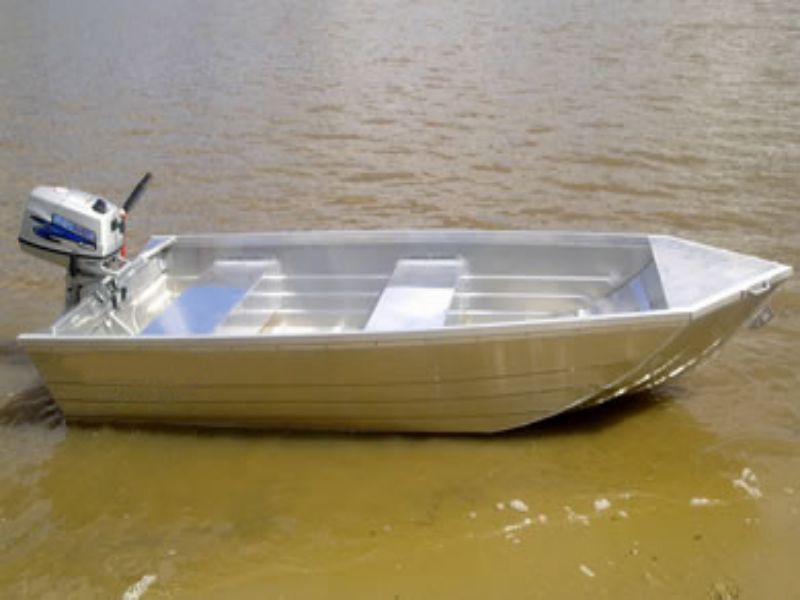 Aluminum boat